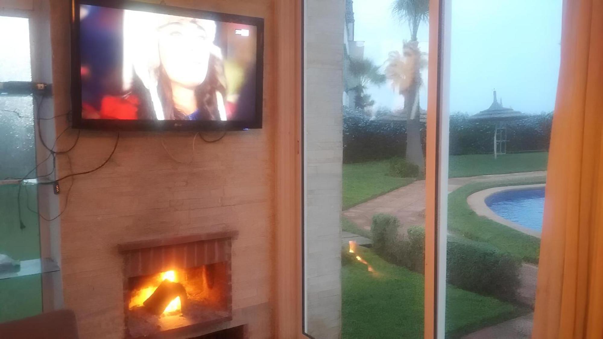 Au Bord De La * Casa Blanca